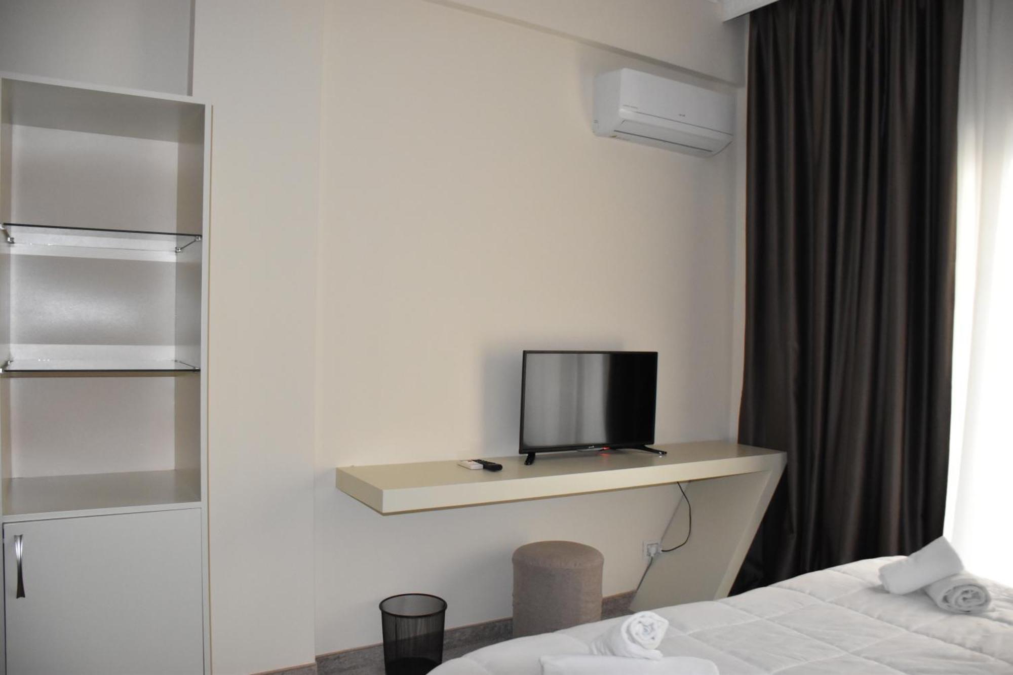 Hotel Vivas Durres Ngoại thất bức ảnh